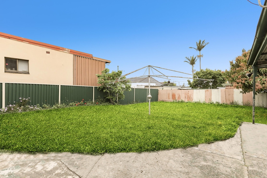 32 Fletcher Street, Marrickville Sold by Hudson McHugh - image 1