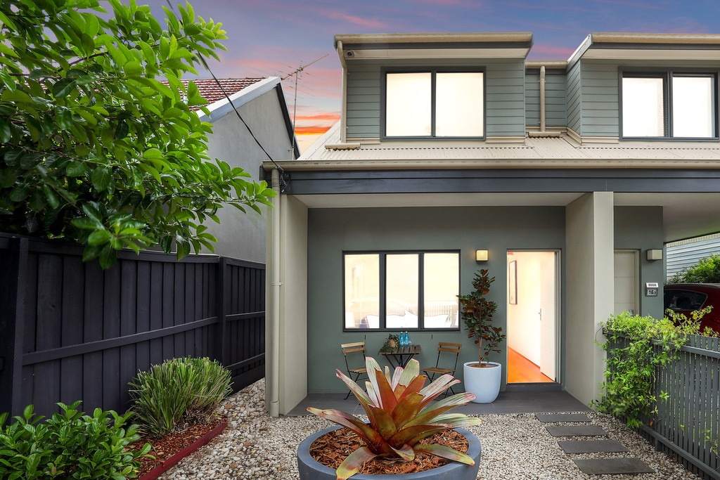 16 Tebbutt Street, Leichhardt Sold by Hudson McHugh - image 1