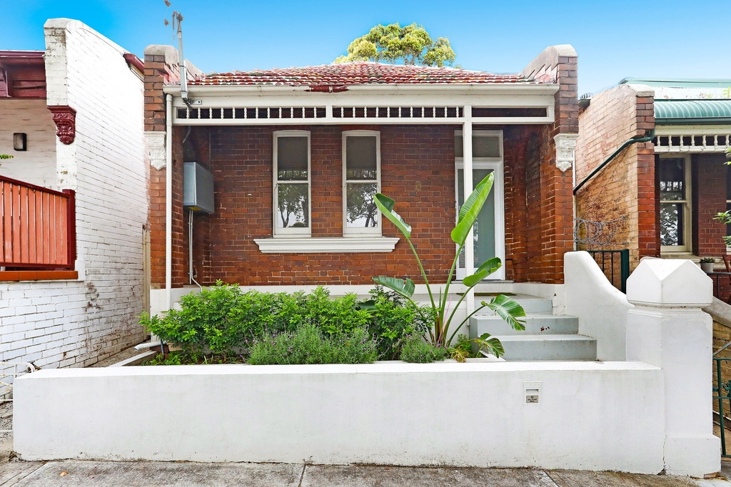 8 Albert Street, Leichhardt Sold by Hudson McHugh - image 1