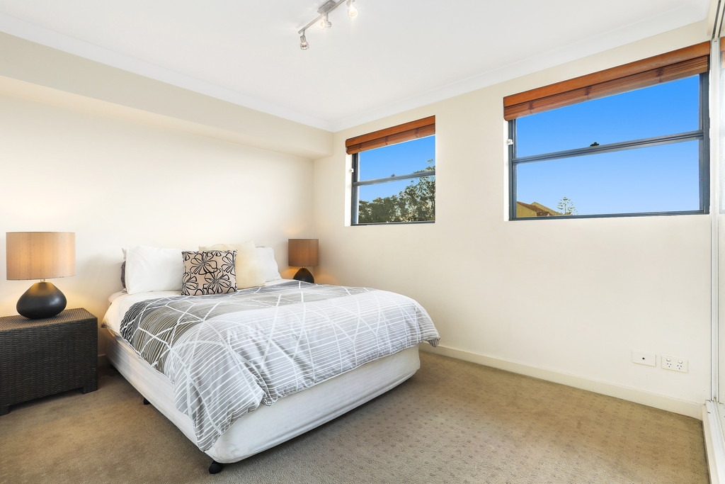 12/69 Allen Street, Leichhardt Sold by Hudson McHugh - image 1