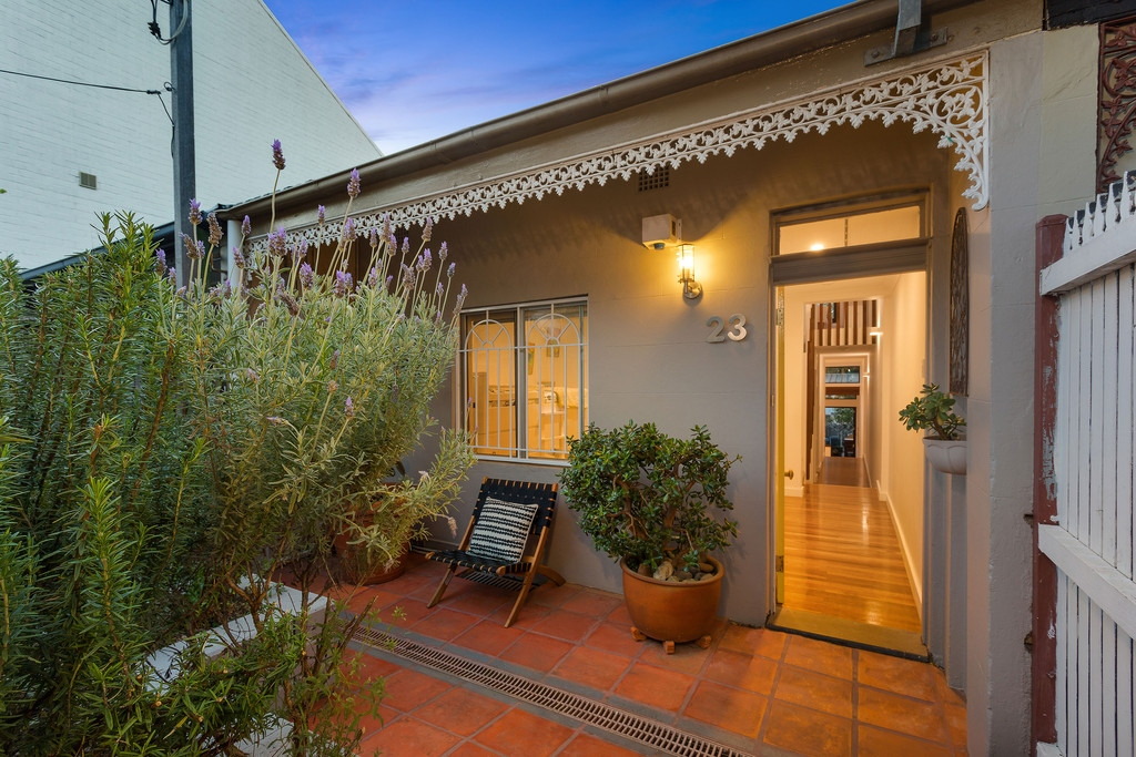 23 Marlborough Street, Leichhardt Sold by Hudson McHugh - image 1