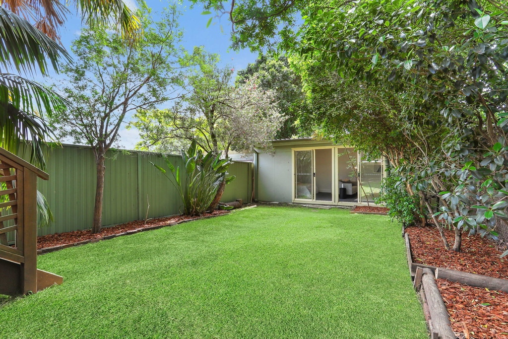 25 Macauley Street, Leichhardt Sold by Hudson McHugh - image 1